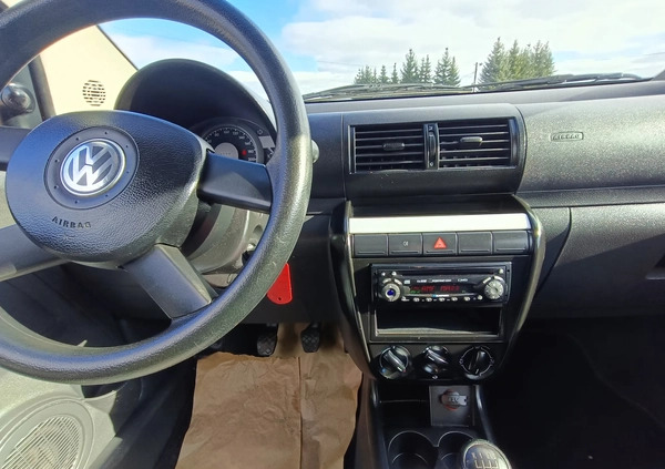 Volkswagen Fox cena 7999 przebieg: 145611, rok produkcji 2005 z Staszów małe 326